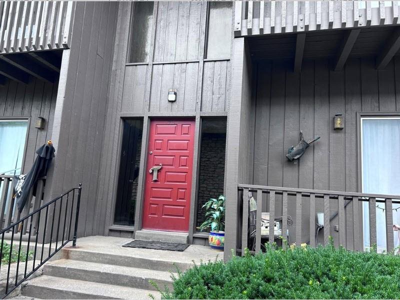 Listing Photo MLS #HMS2614996