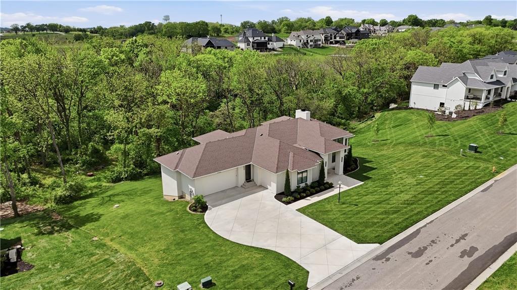 Listing Photo MLS #HMS2615307