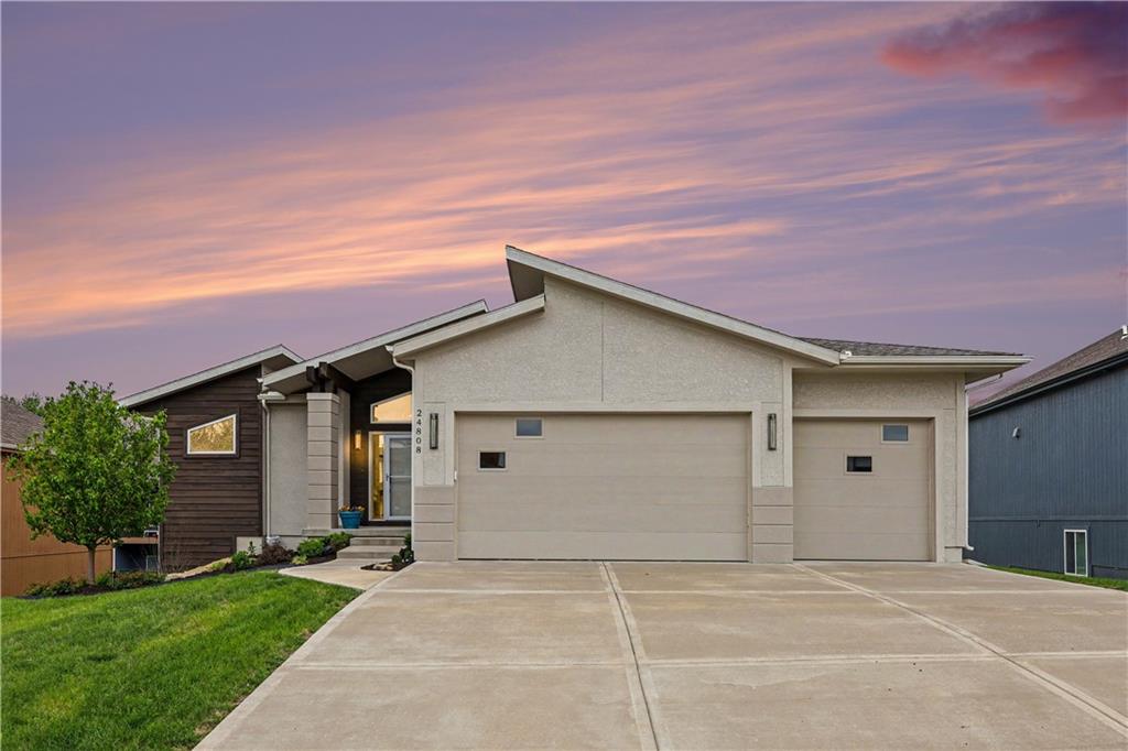 Listing Photo MLS #HMS2615449