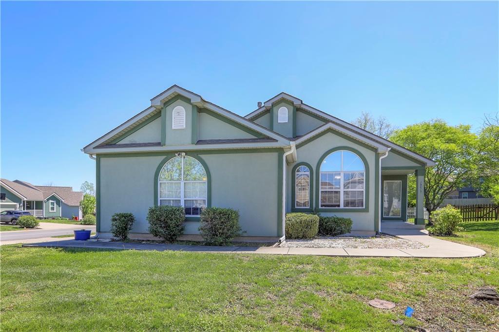 Listing Photo MLS #HMS2615852