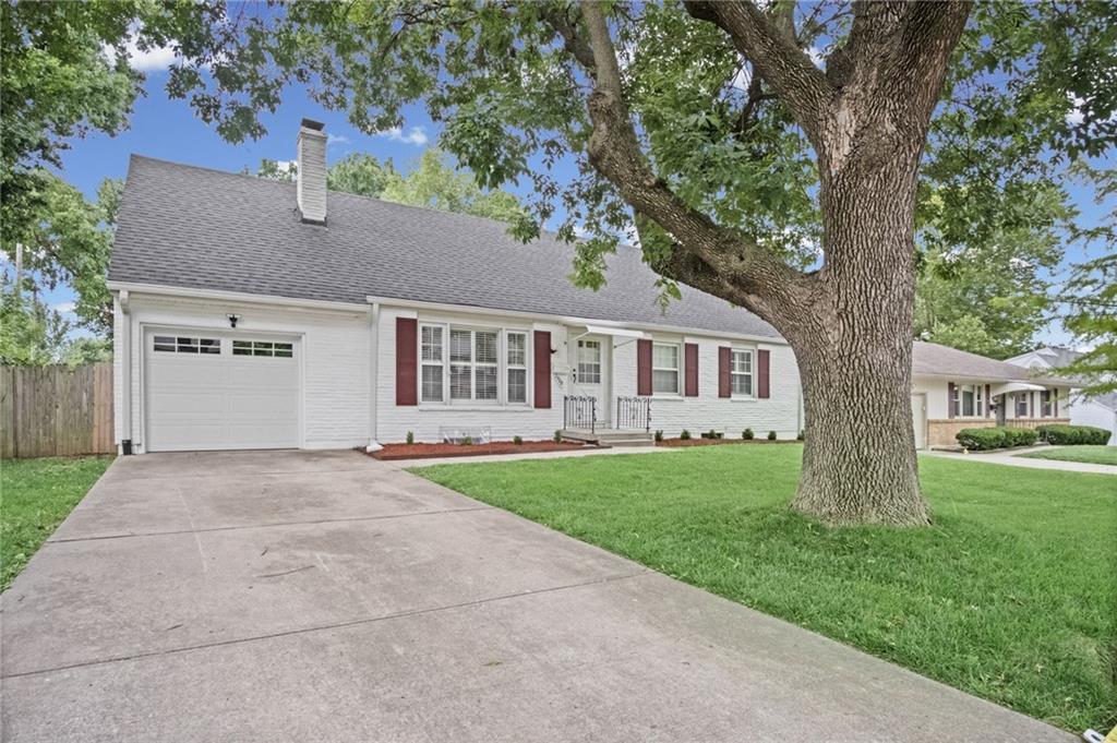 Listing Photo MLS #HMS2615896