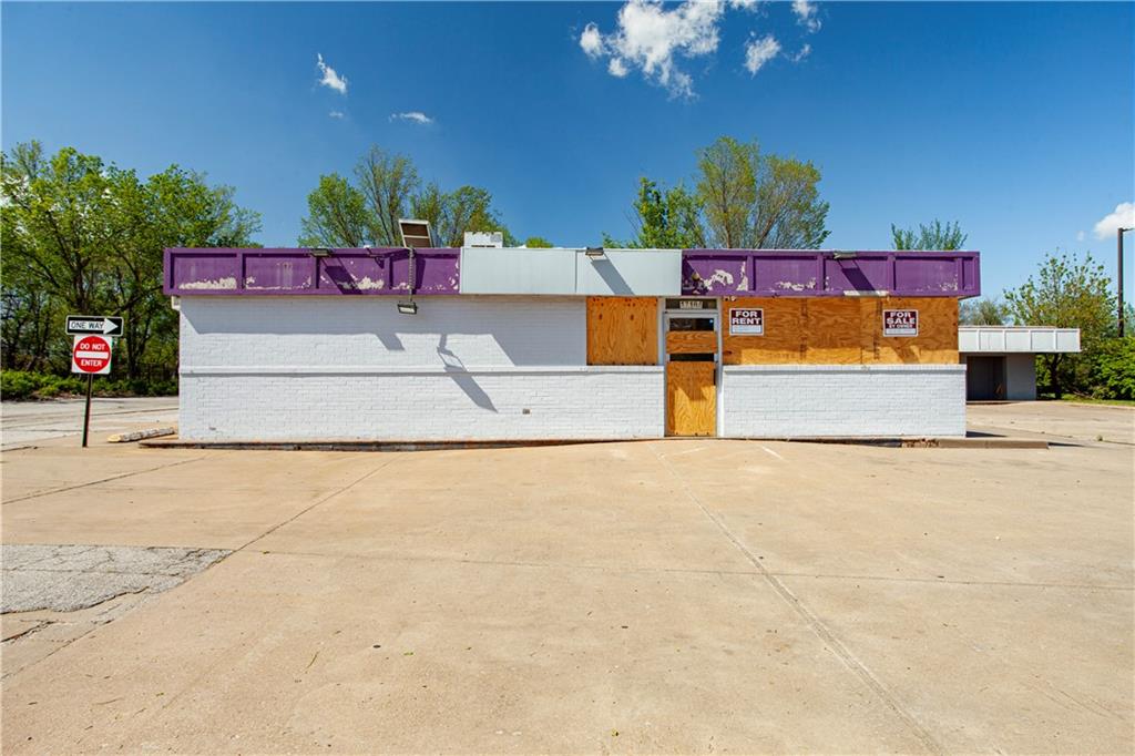 Listing Photo MLS #HMS2616030