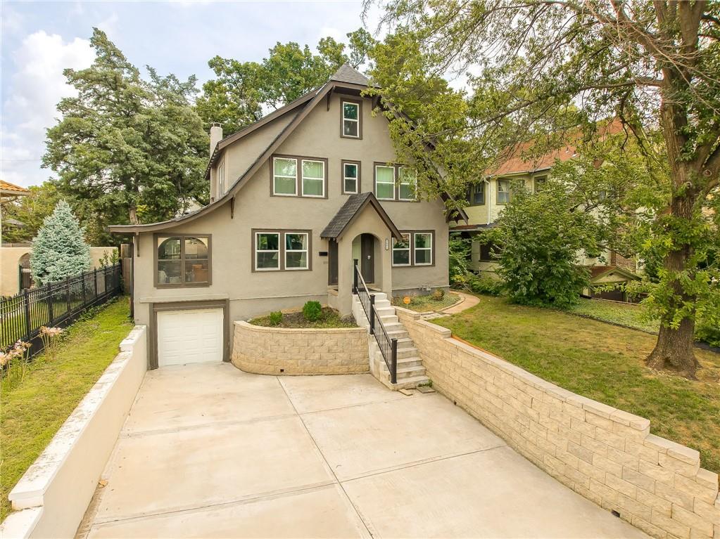 Listing Photo MLS #HMS2616032