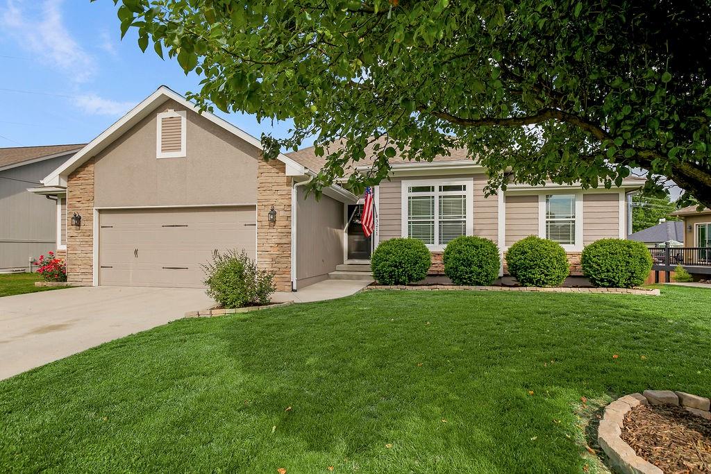 Listing Photo MLS #HMS2616583