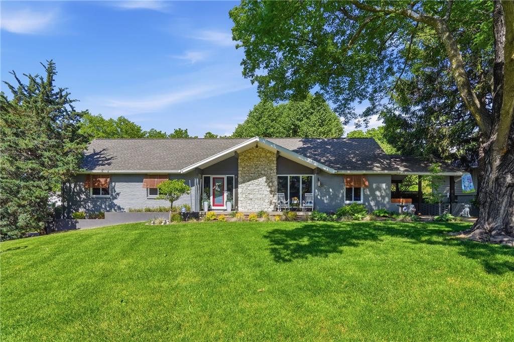 Listing Photo MLS #HMS2617627