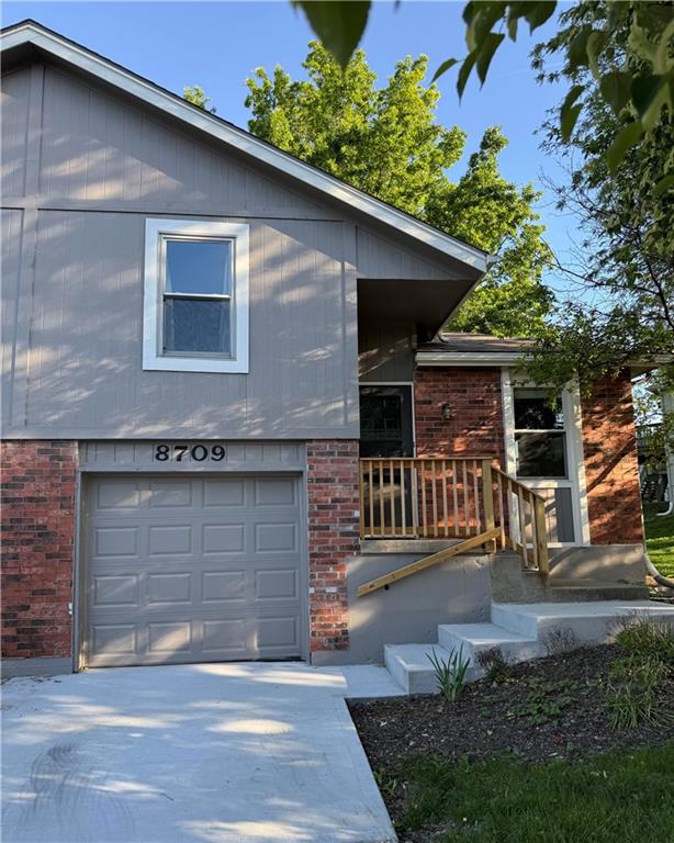 Listing Photo MLS #HMS2618286