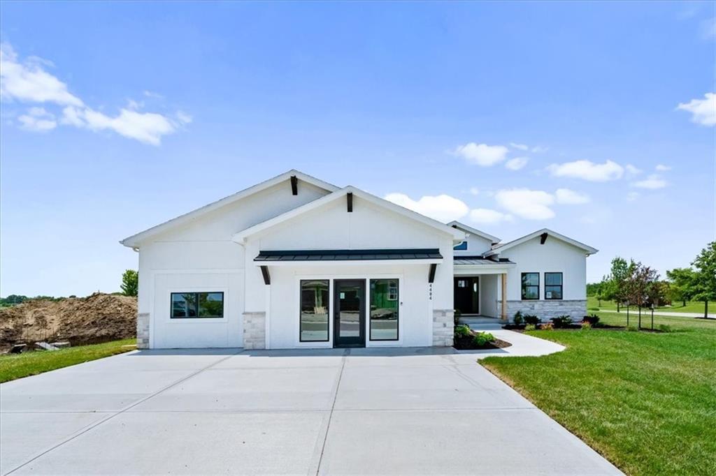 Listing Photo MLS #HMS2619240
