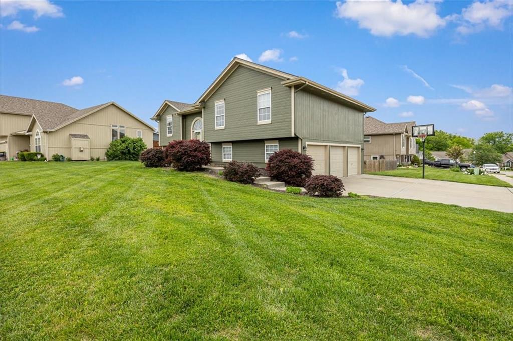 Listing Photo MLS #HMS2619315