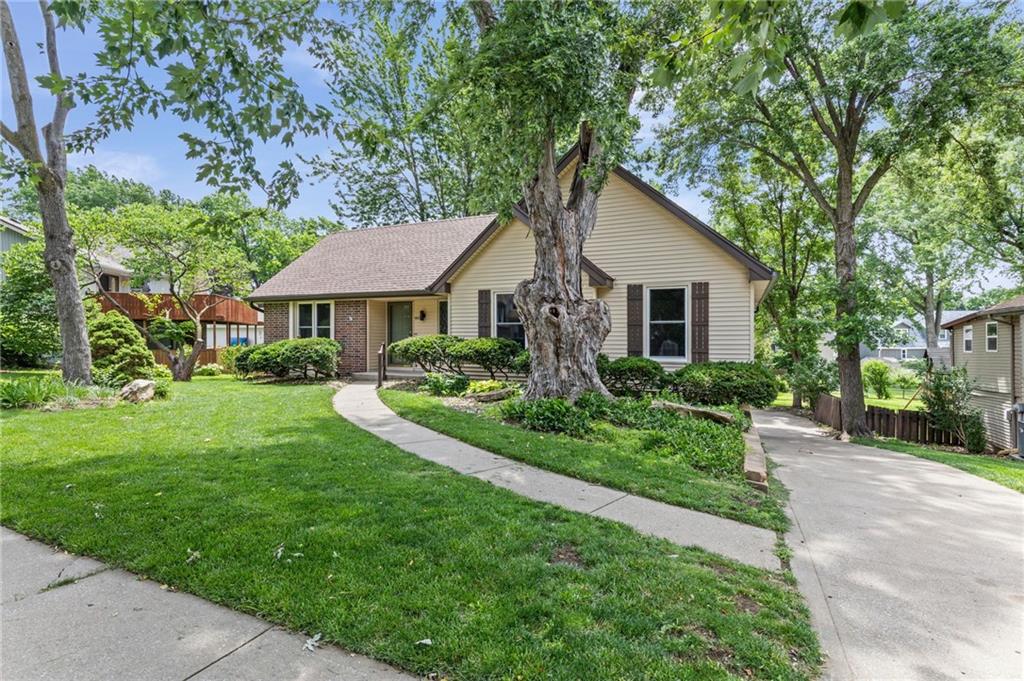 Listing Photo MLS #HMS2619950
