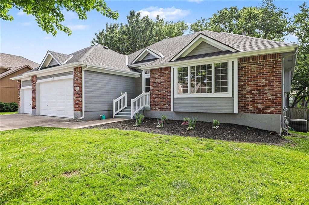 Listing Photo MLS #HMS2620087