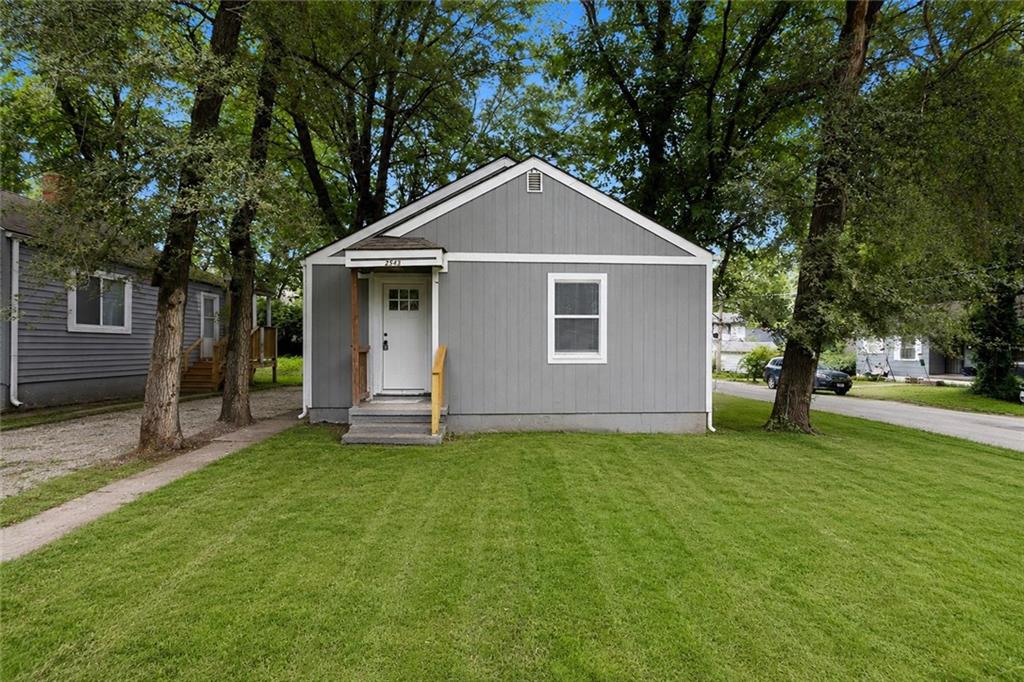 Listing Photo MLS #HMS2620443