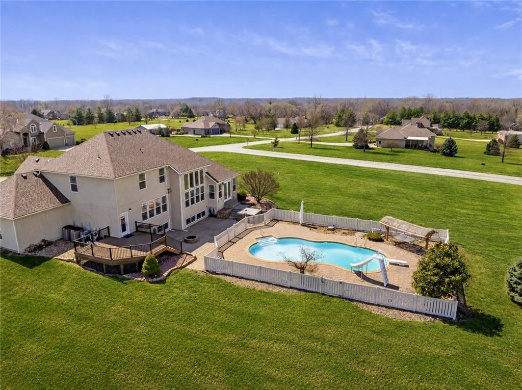 Listing Photo MLS #HMS2621103
