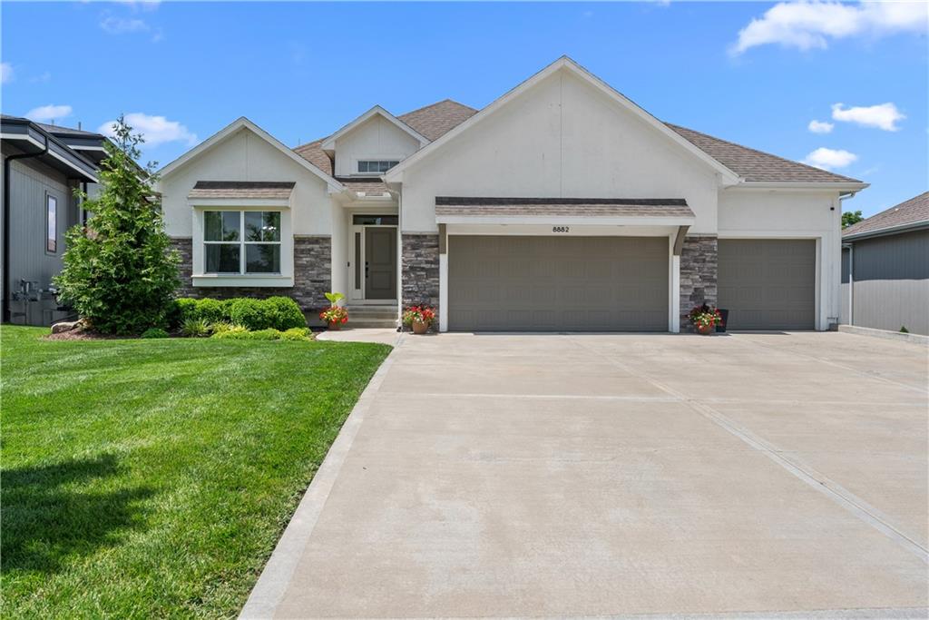 Listing Photo MLS #HMS2621295