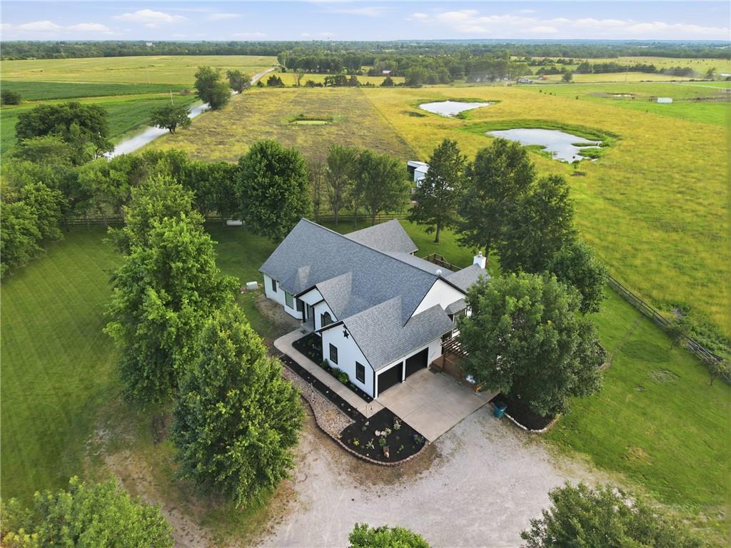 Listing Photo MLS #HMS2621692