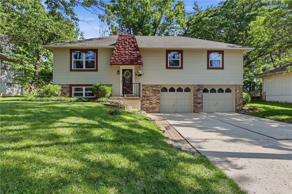 Listing Photo MLS #HMS2622322