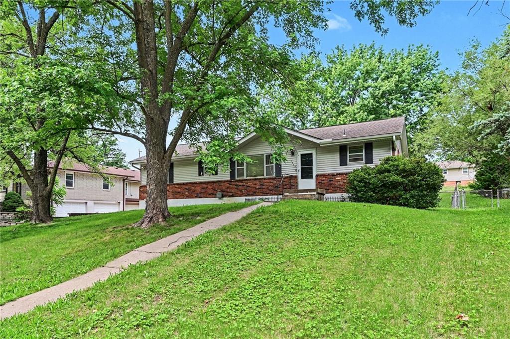 Listing Photo MLS #HMS2622414
