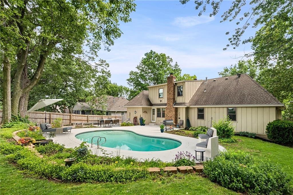Listing Photo MLS #HMS2622990