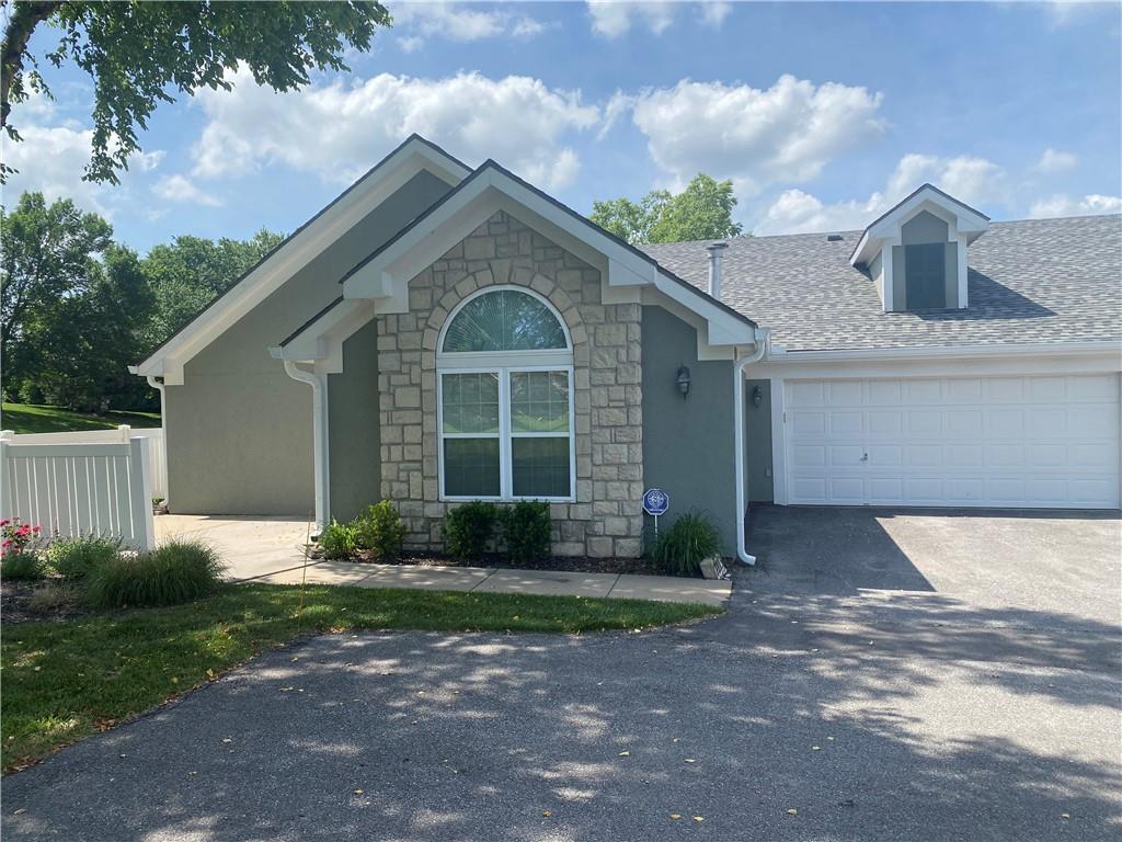 Listing Photo MLS #HMS2623017