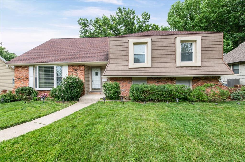 Listing Photo MLS #HMS2623296