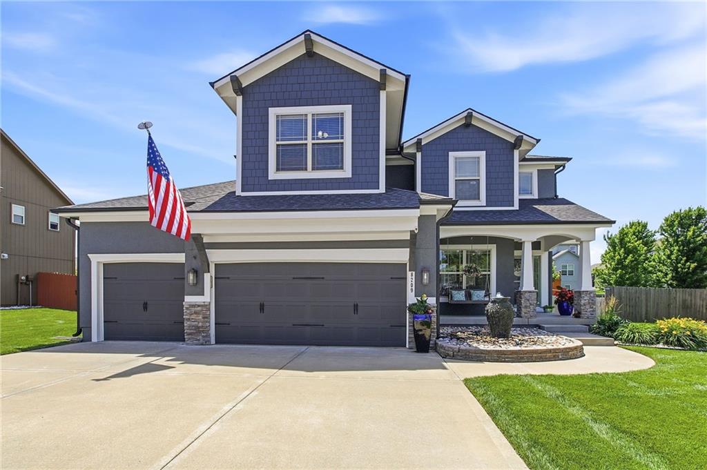 Listing Photo MLS #HMS2623721