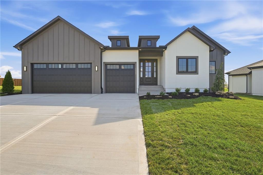 Listing Photo MLS #HMS2623733