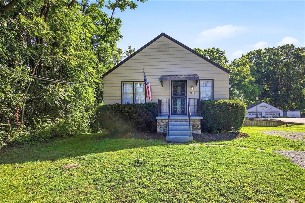 Listing Photo MLS #HMS2623753