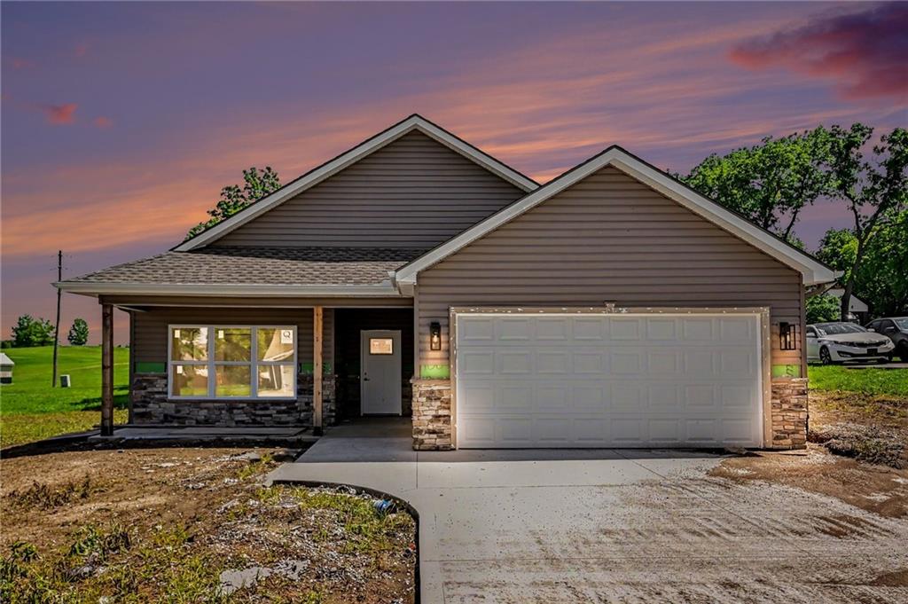 Listing Photo MLS #HMS2624256