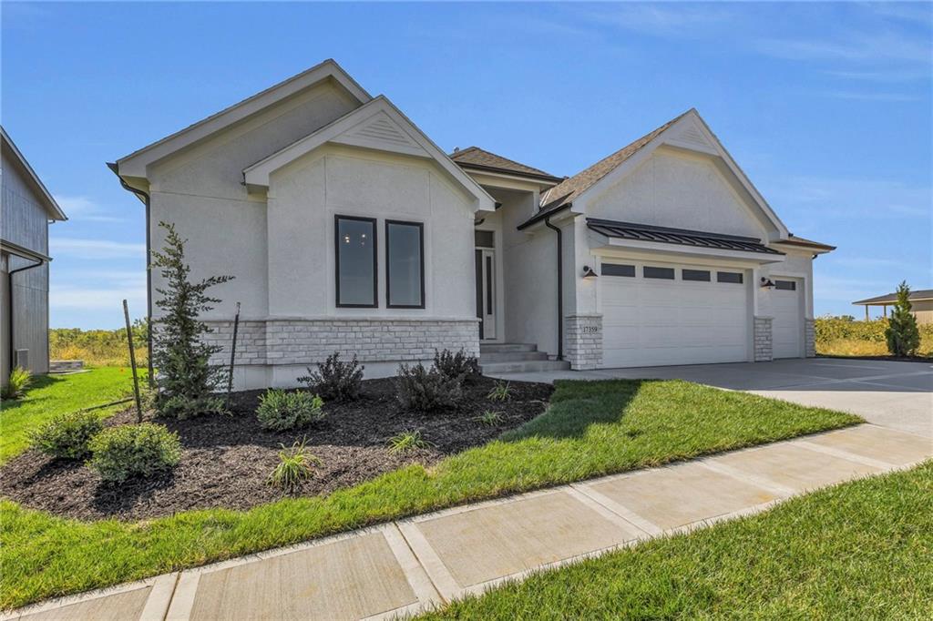 Listing Photo MLS #HMS2624445