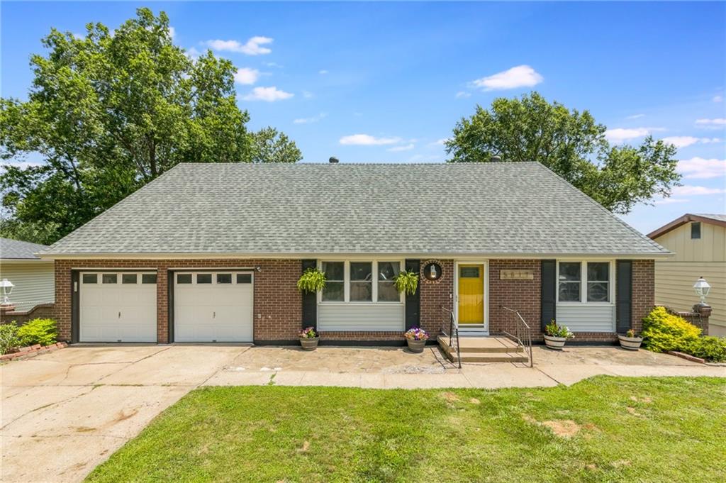 Listing Photo MLS #HMS2624532
