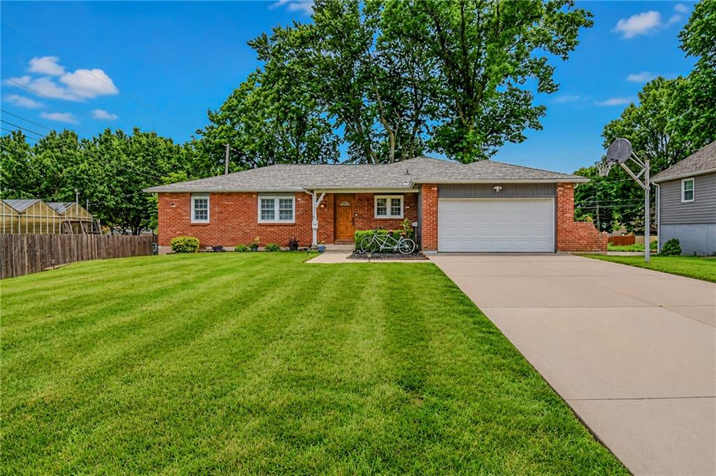 Listing Photo MLS #HMS2624625