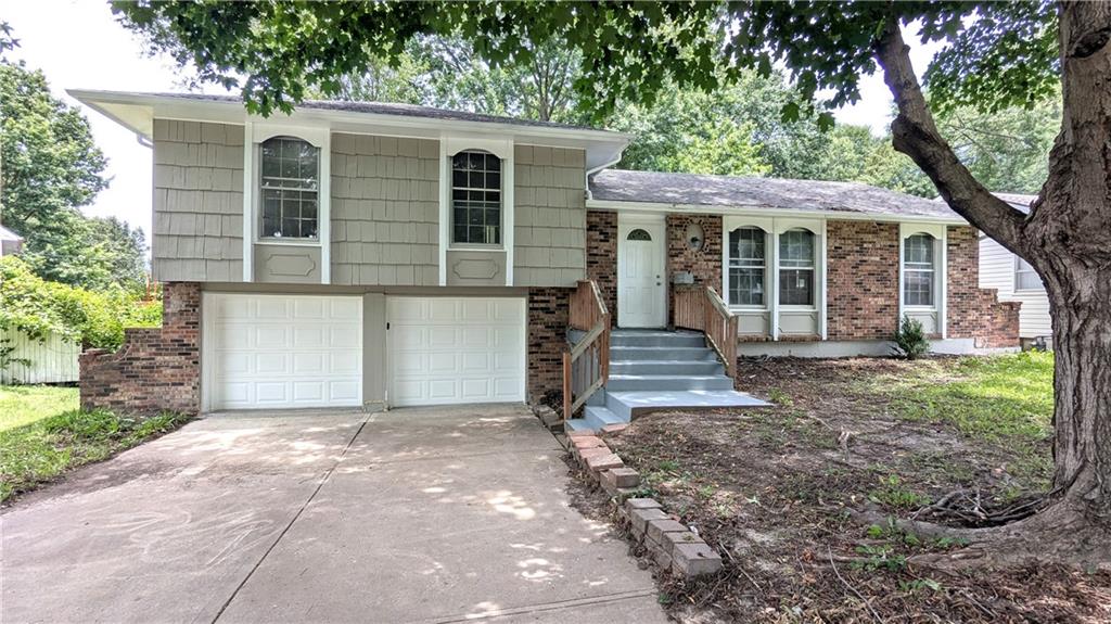 Listing Photo MLS #HMS2624675