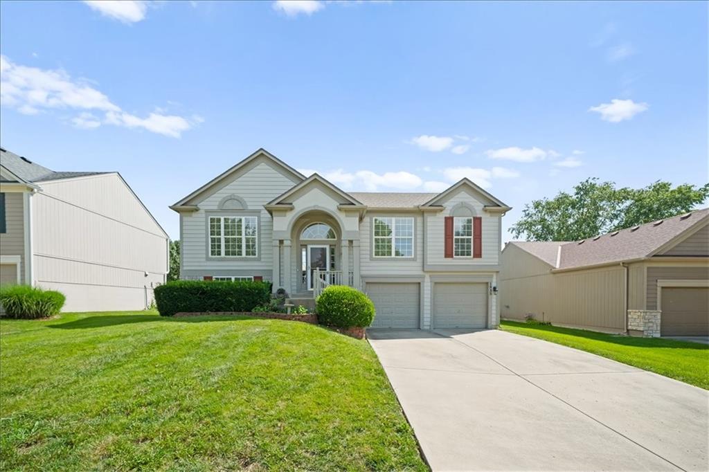 Listing Photo MLS #HMS2624806