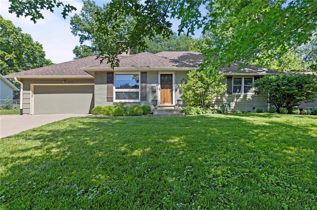 Listing Photo MLS #HMS2625005