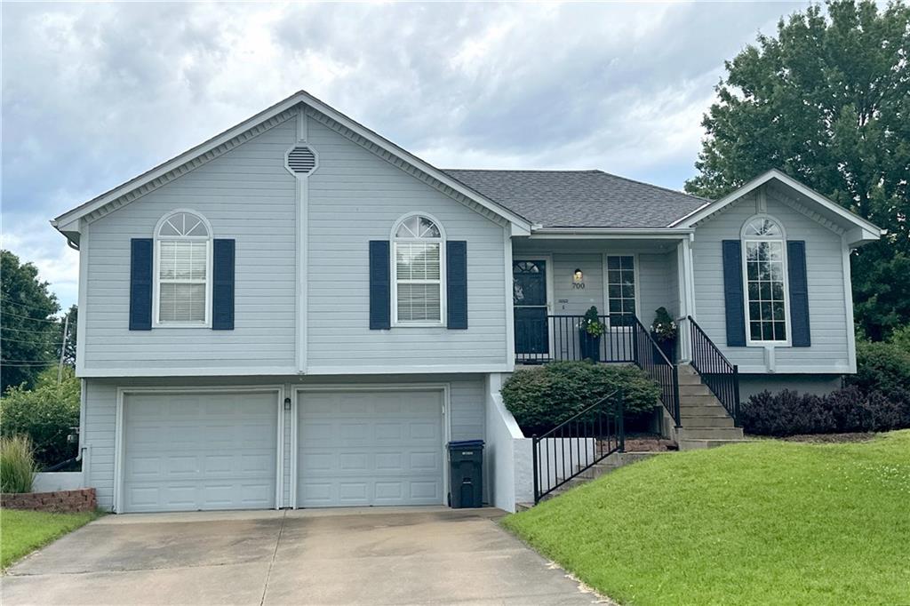 Listing Photo MLS #HMS2625040
