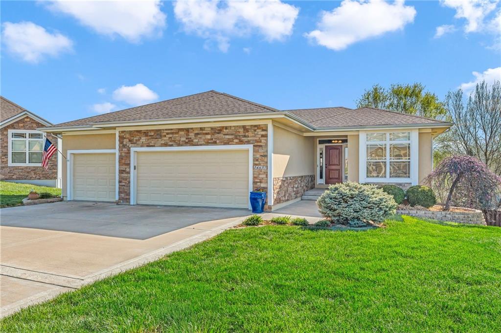 Listing Photo MLS #HMS2625072