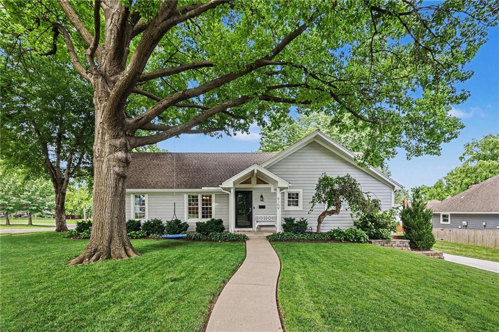 Listing Photo MLS #HMS2625359