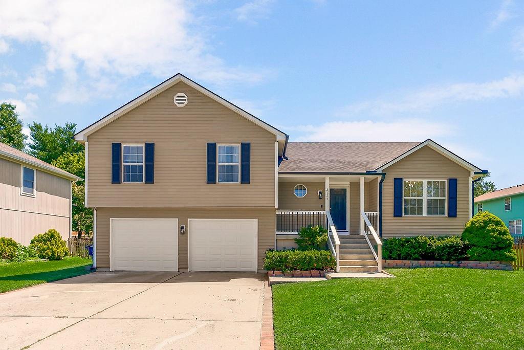 Listing Photo MLS #HMS2625413