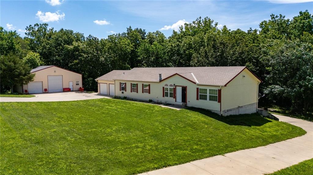 Listing Photo MLS #HMS2625477