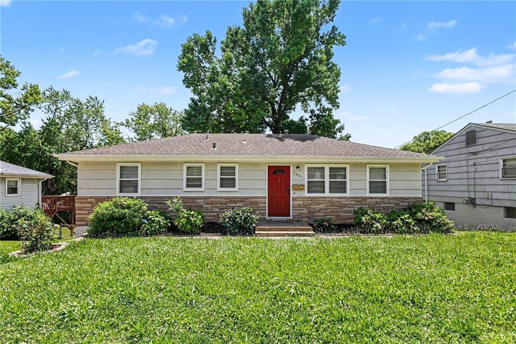 Listing Photo MLS #HMS2625570