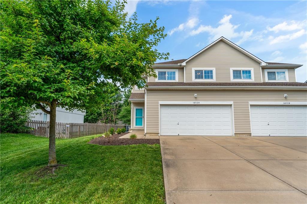 Listing Photo MLS #HMS2625599