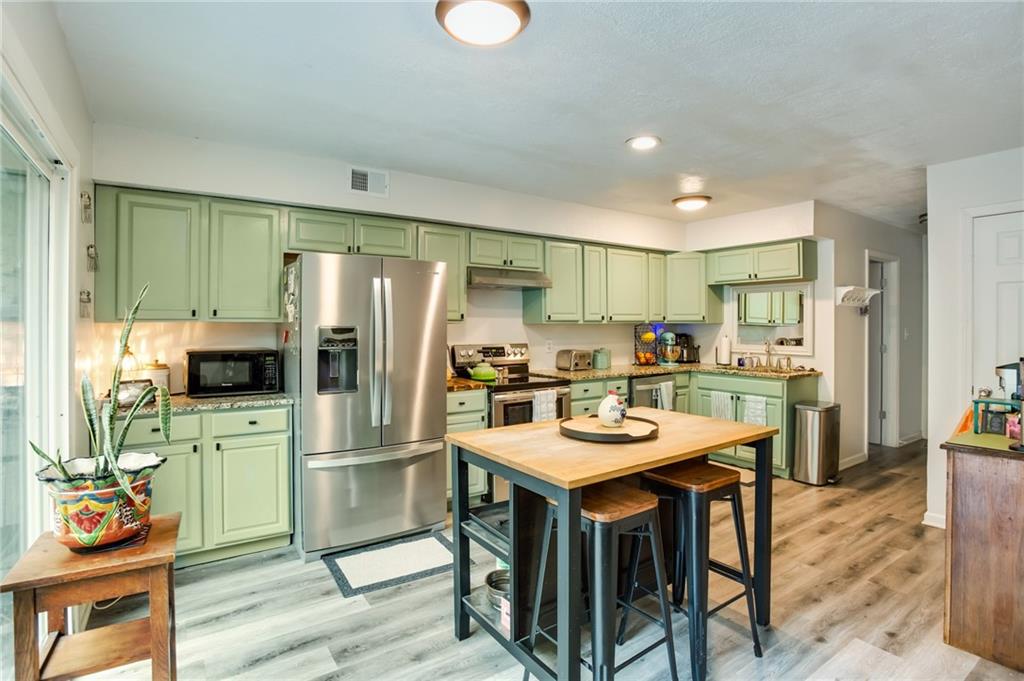 Listing Photo MLS #HMS2625712
