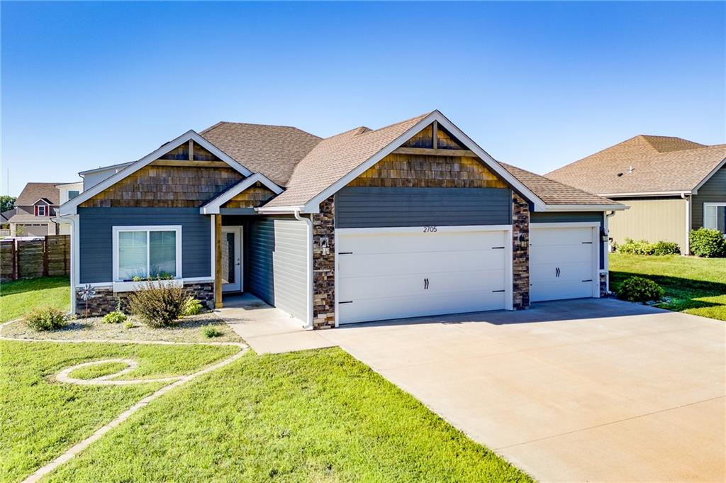 Listing Photo MLS #HMS2625942