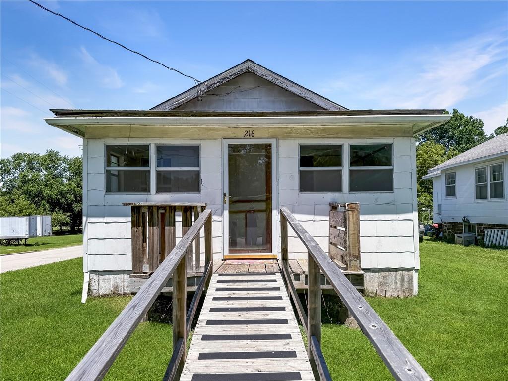 Listing Photo MLS #HMS2625944