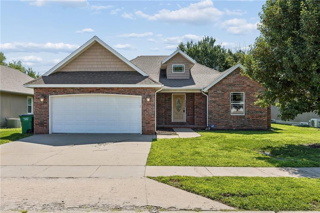 Listing Photo MLS #HMS2626051