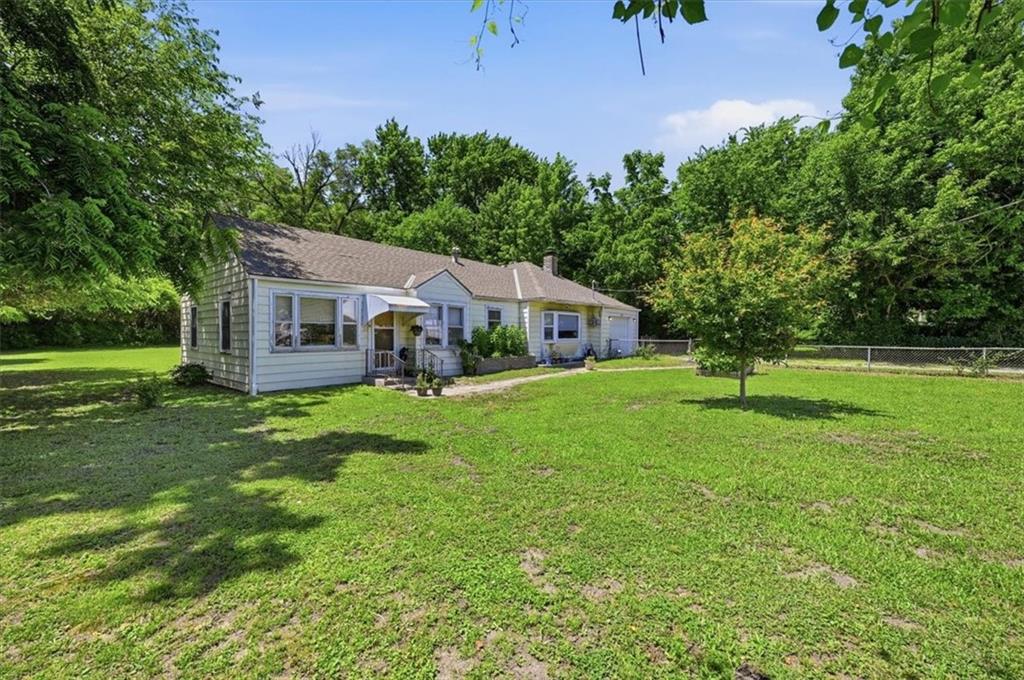 Listing Photo MLS #HMS2626054
