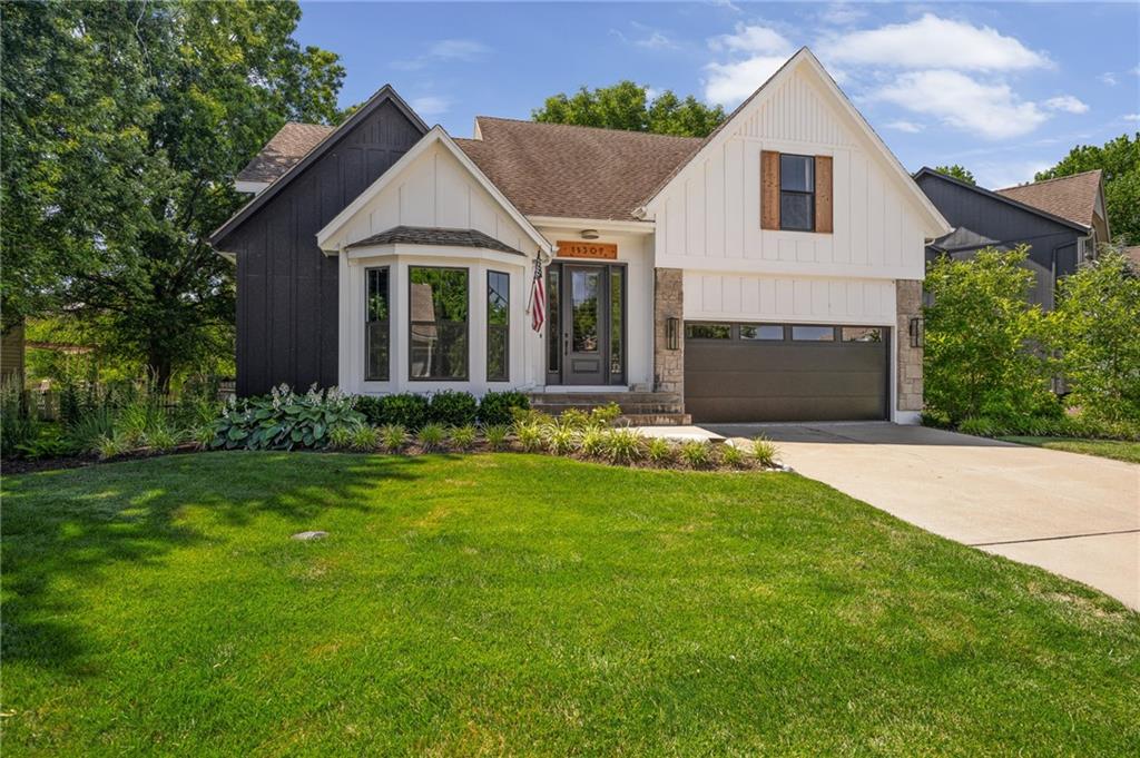 Listing Photo MLS #HMS2626082