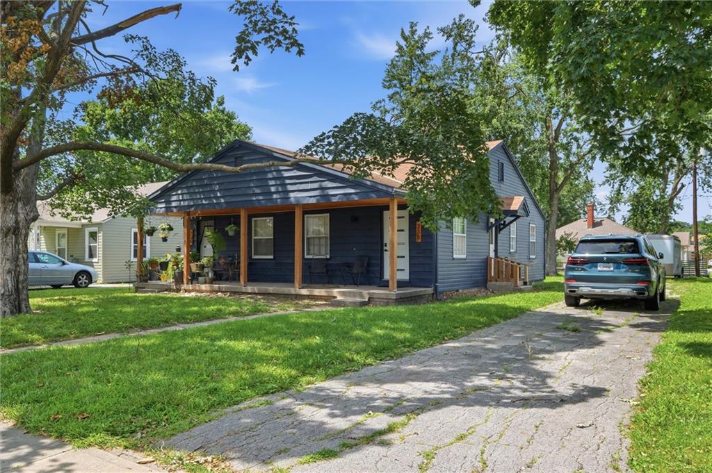 Listing Photo MLS #HMS2626277