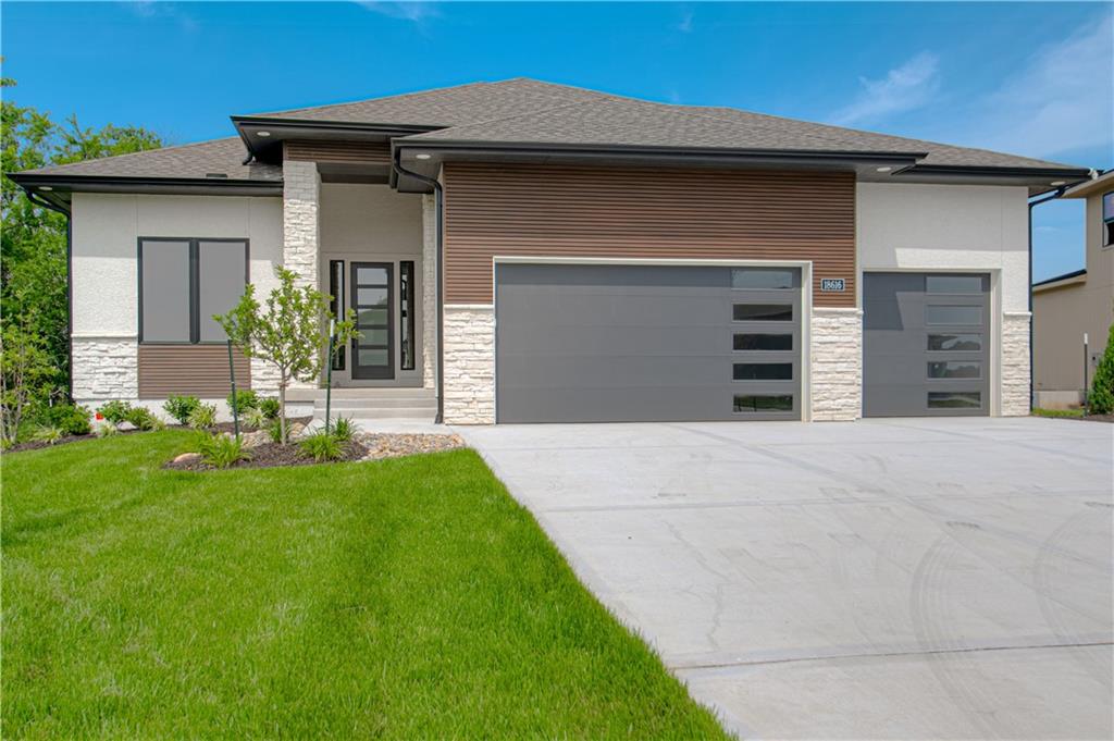 Listing Photo MLS #HMS2626518