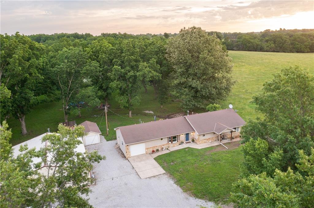 Listing Photo MLS #HMS2626581