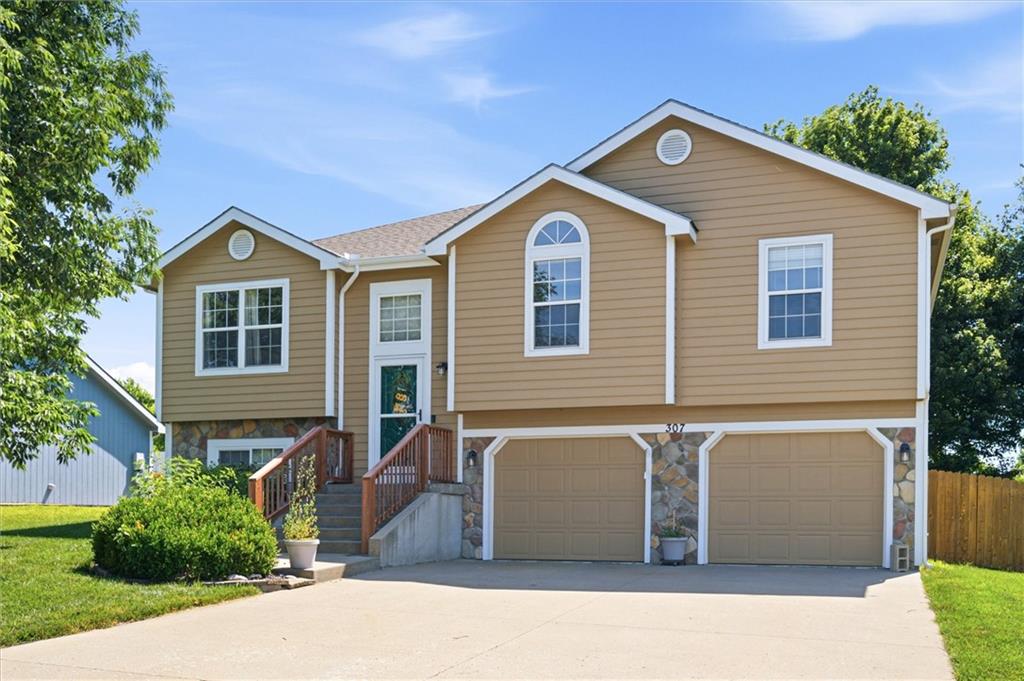 Listing Photo MLS #HMS2626590
